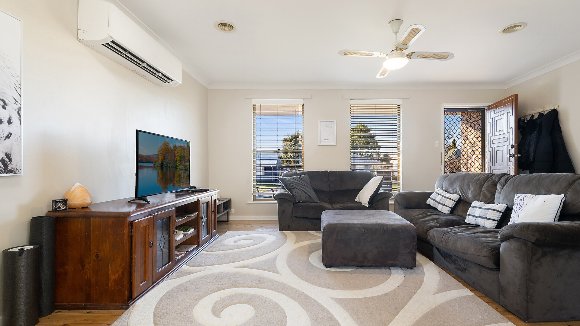 2 Prunus Avenue, Orange NSW 2800 - photo 3
