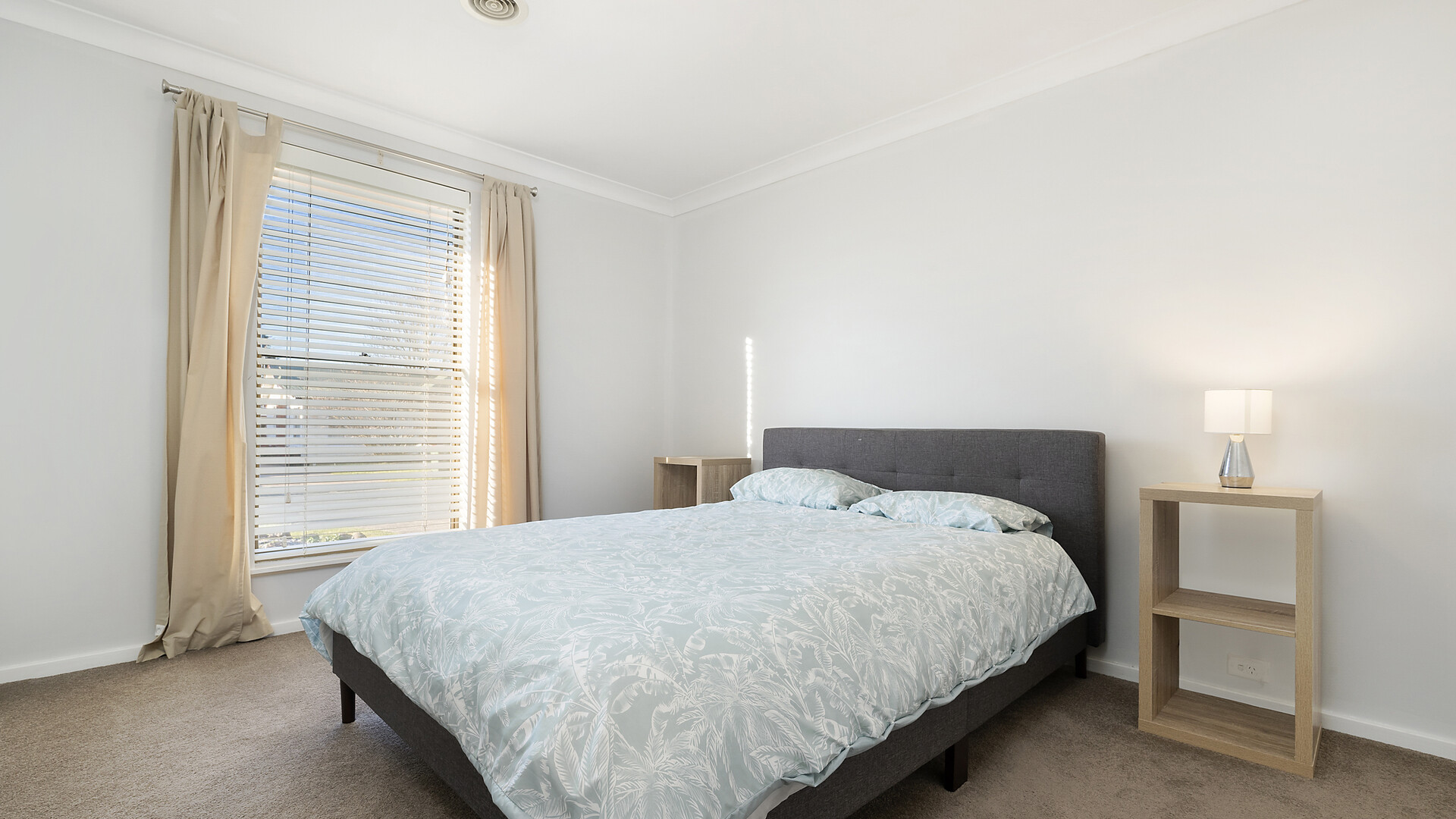 2 Prunus Avenue, Orange NSW 2800 - photo 10