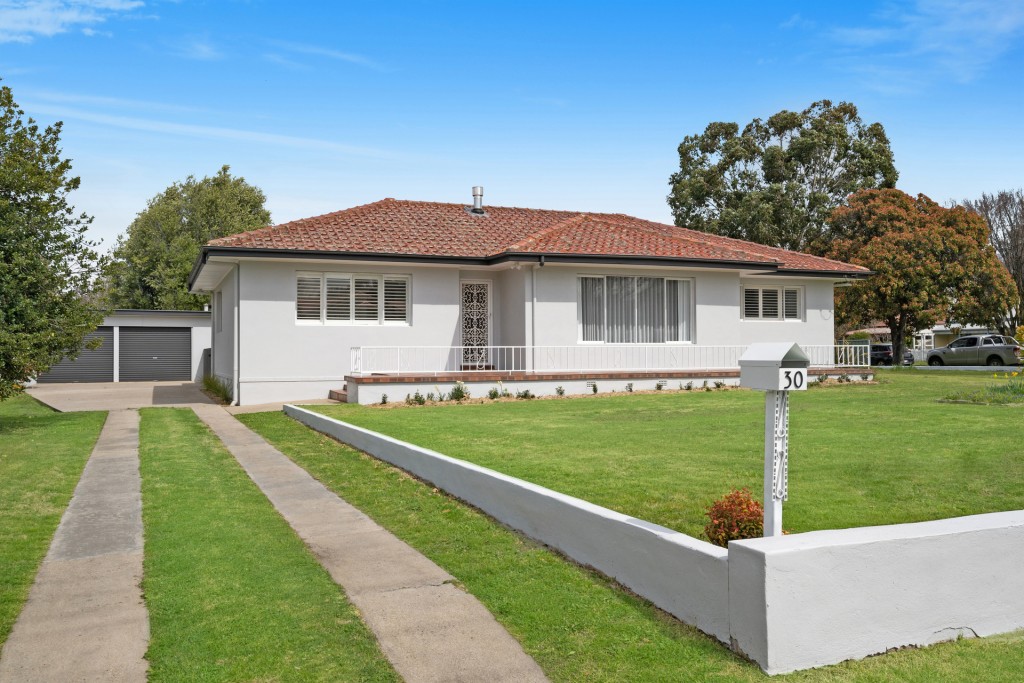 30 Water Street, Blayney NSW 2799 - McGrath Central West