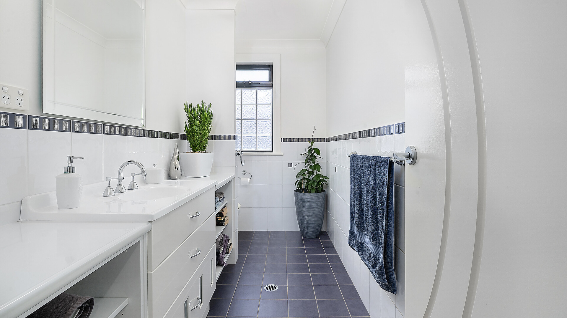 7 Stirling Avenue, Orange NSW 2800 - photo 16