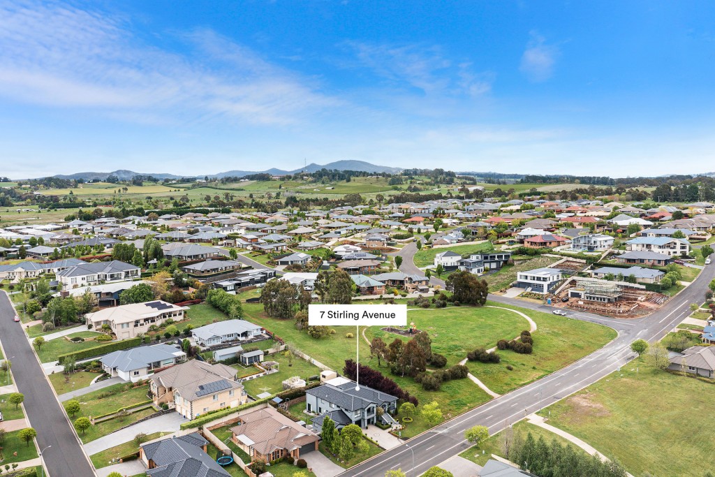7 Stirling Avenue, Orange NSW 2800 - photo 23