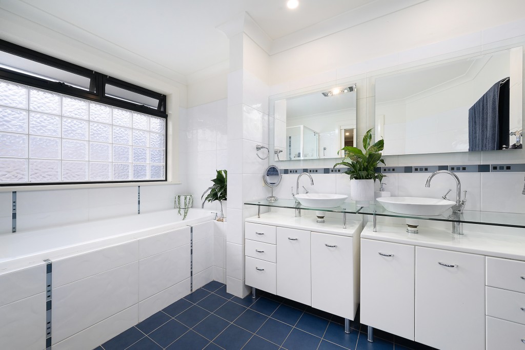 7 Stirling Avenue, Orange NSW 2800 - photo 10