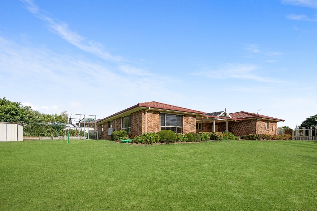 31 Lister Drive, Orange NSW 2800 - photo 15