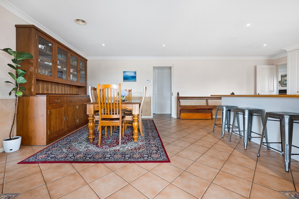 31 Lister Drive, Orange NSW 2800 - photo 4