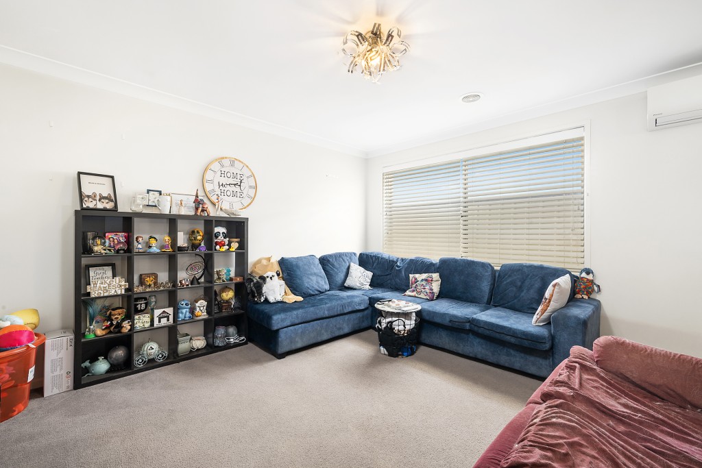 2 Sullivan Circuit, Orange NSW 2800 - photo 5