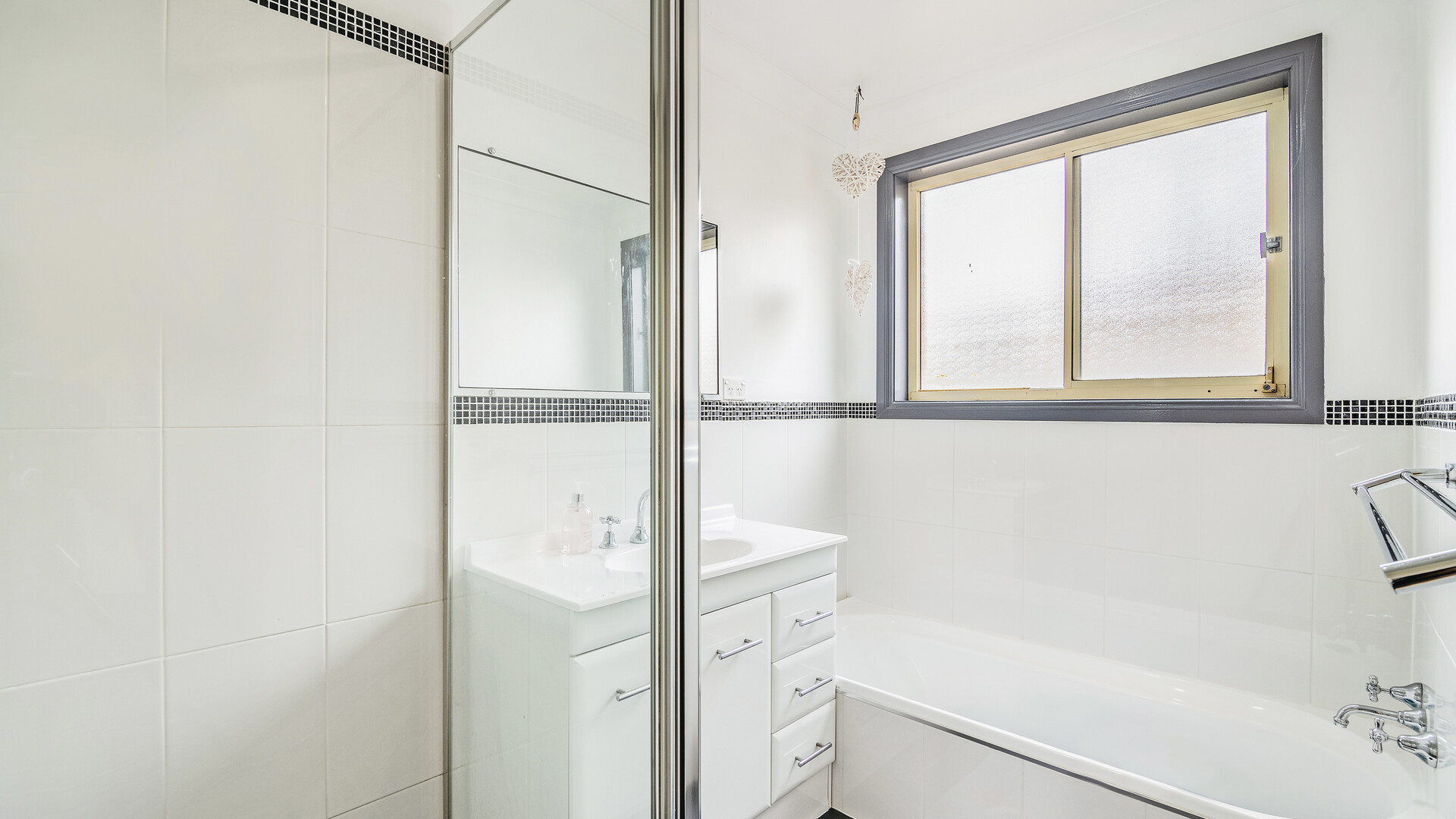 113 Molong Road, Orange NSW 2800 - photo 7