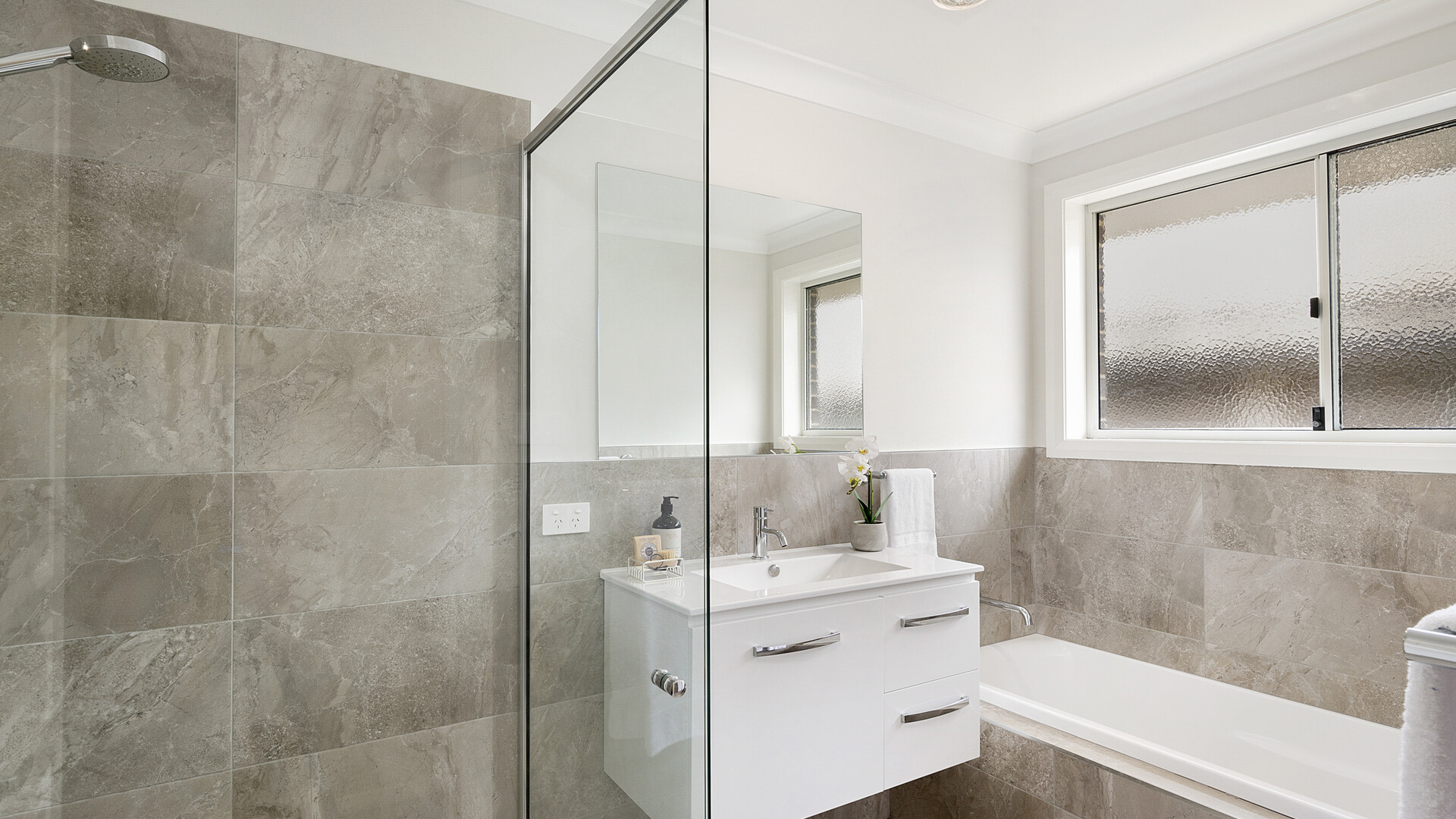 22 Scarborough Street, Orange NSW 2800 - photo 11