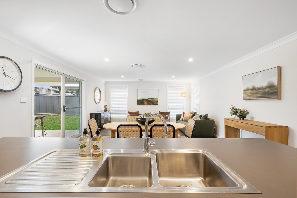 22 Scarborough Street, Orange NSW 2800 - photo 4