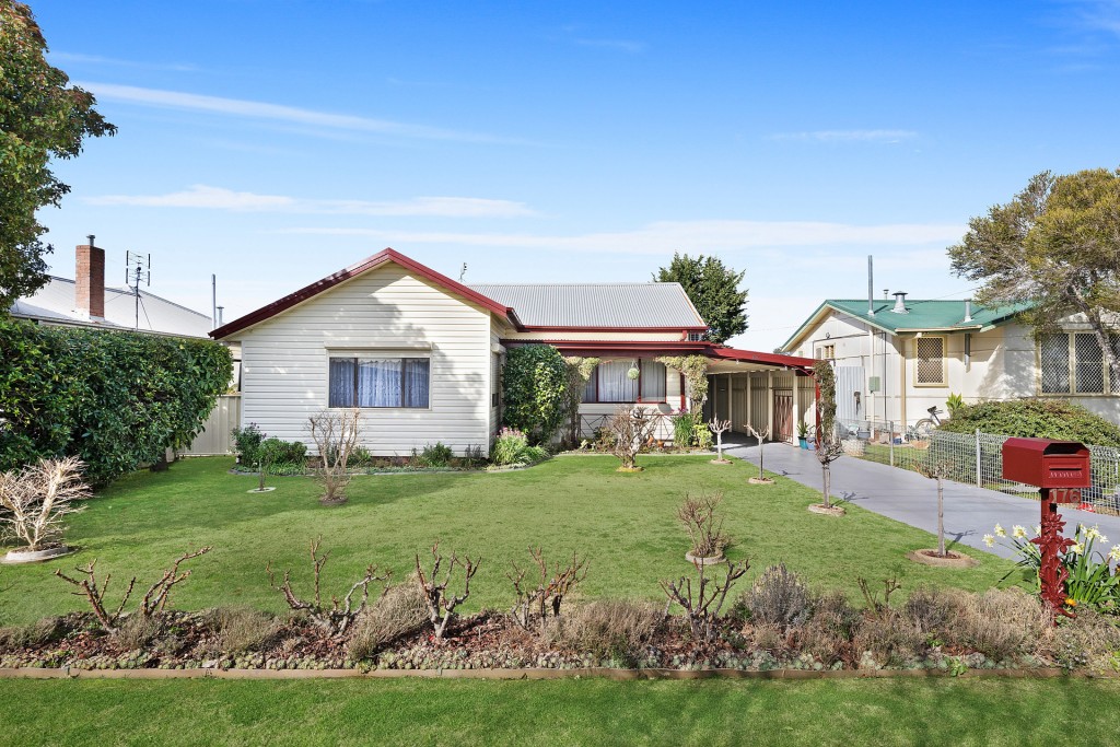 176 Clinton Street, Orange NSW 2800 - McGrath Central West