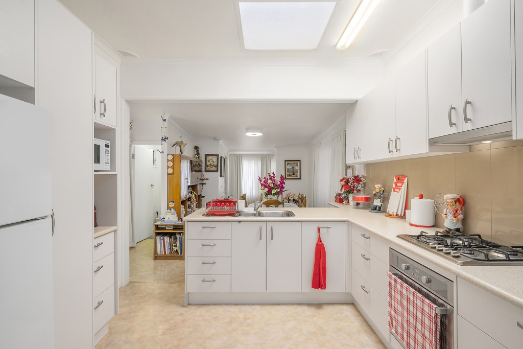 176 Clinton Street, Orange NSW 2800 - photo 3