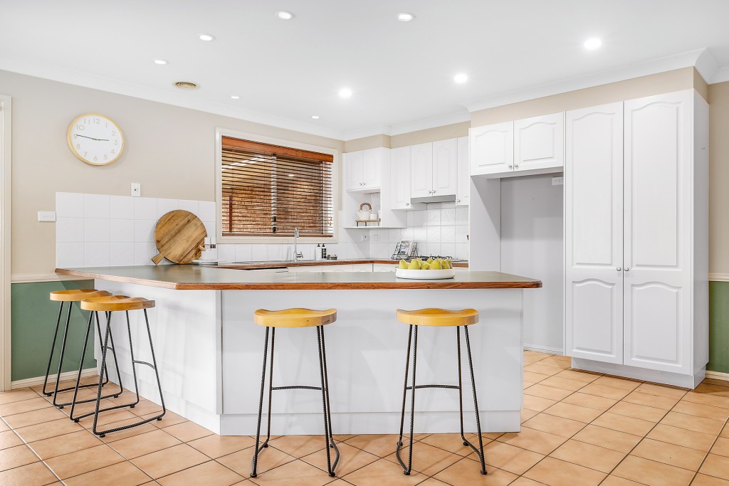 27 Olympic Drive, Orange NSW 2800 - photo 4