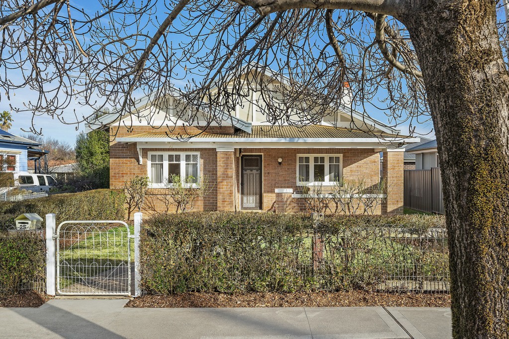 25 Nile Street, Orange NSW 2800 - photo 2