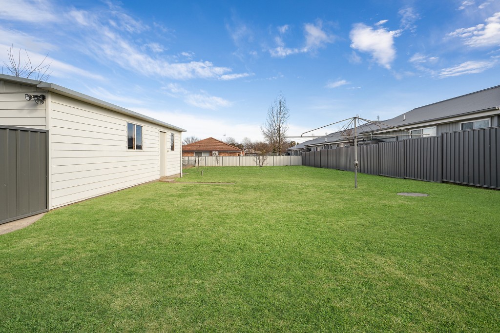 25 Nile Street, Orange NSW 2800 - photo 8