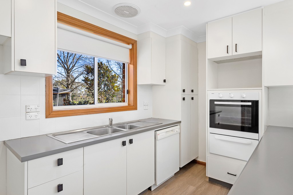 27 Namatjira Crescent, Orange NSW 2800 - photo 3