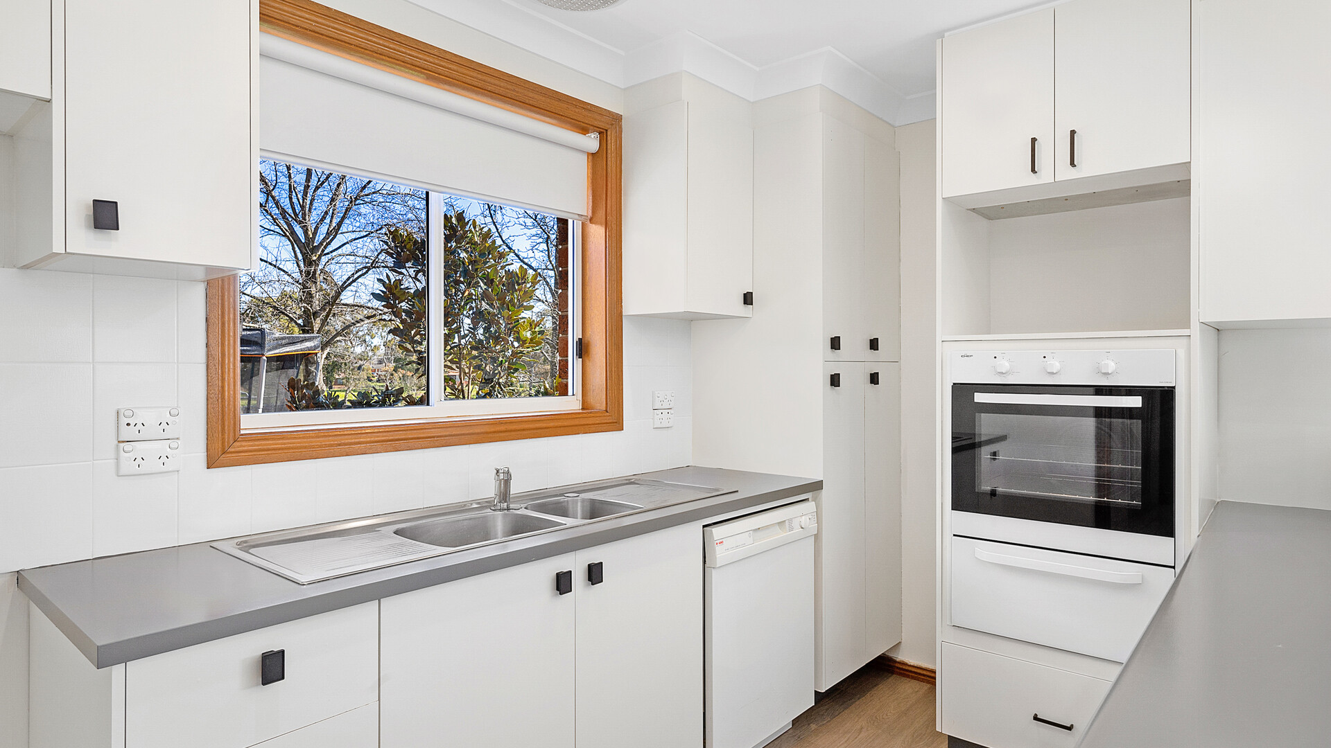 27 Namatjira Crescent, Orange NSW 2800 - photo 3
