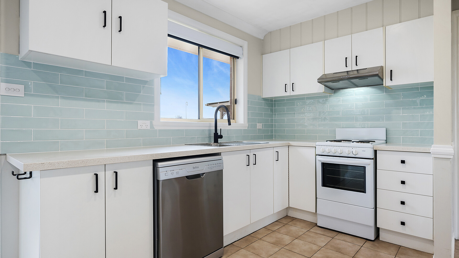 15 Turner Crescent, Orange NSW 2800 - photo 2