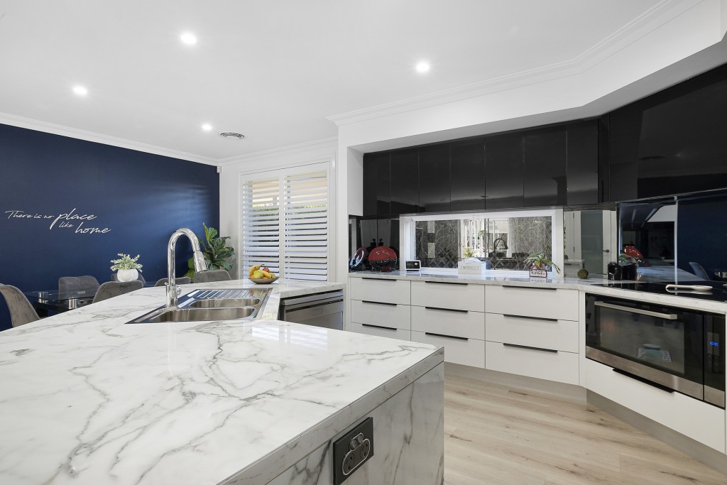 25 Haywood Drive, Orange NSW 2800 - photo 2