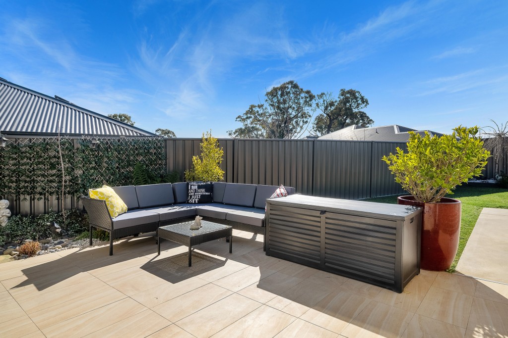 25 Haywood Drive, Orange NSW 2800 - photo 4