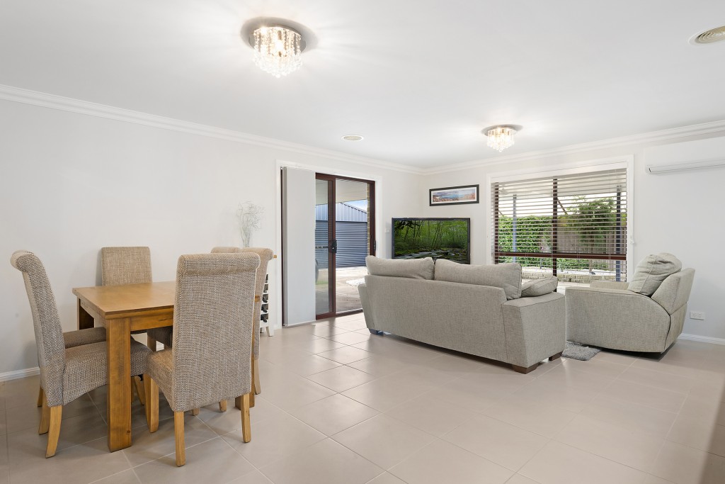 8 Ruby Street, Orange NSW 2800 - photo 2