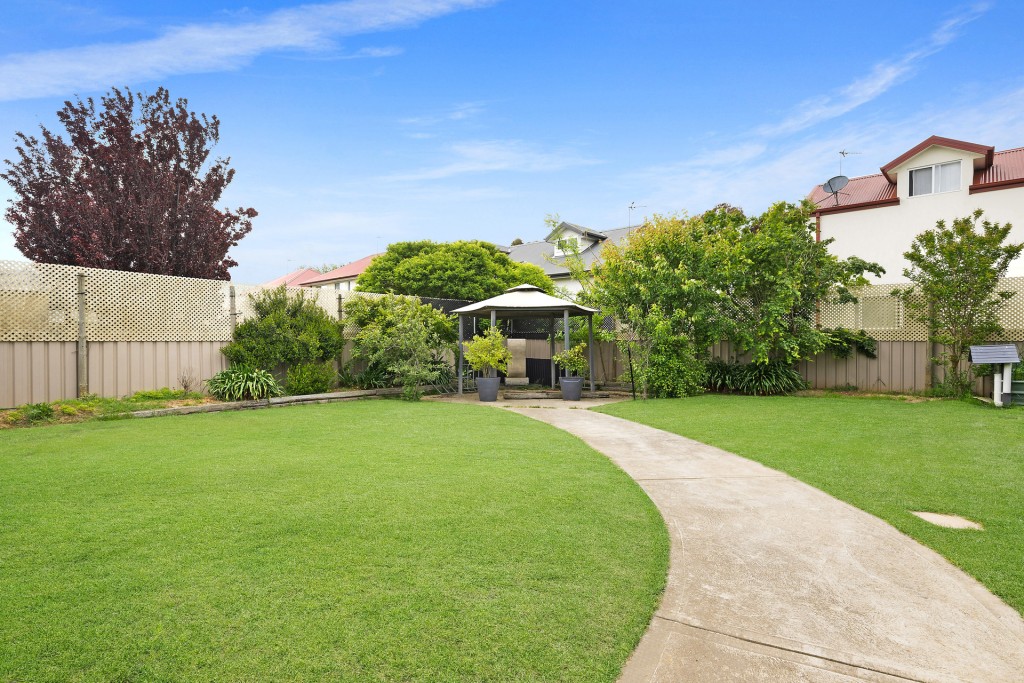 8 Ruby Street, Orange NSW 2800 - photo 12