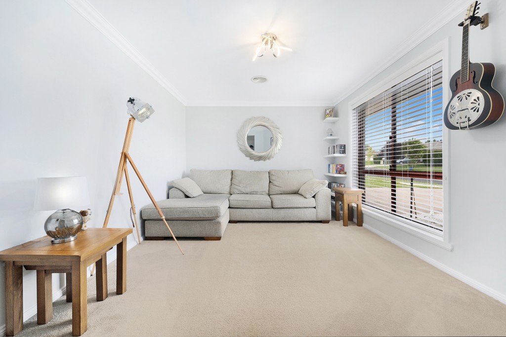 8 Ruby Street, Orange NSW 2800 - photo 3