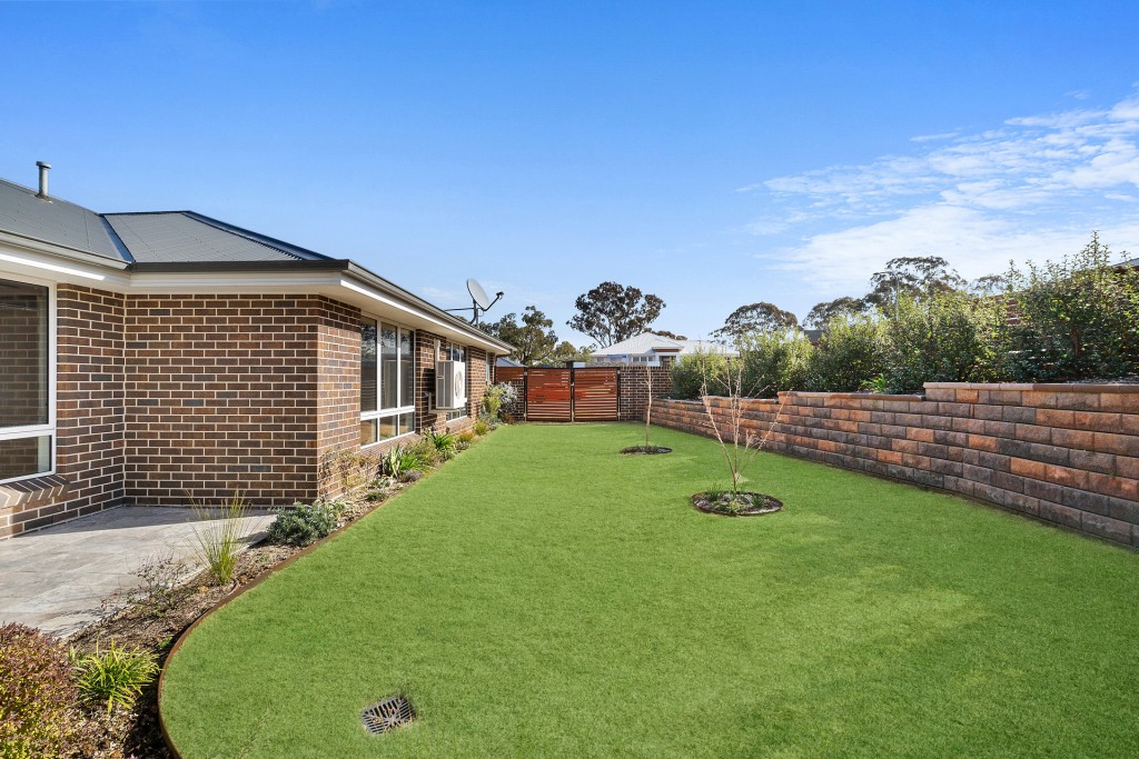 19 Stevenson Way, Orange NSW 2800 - photo 11