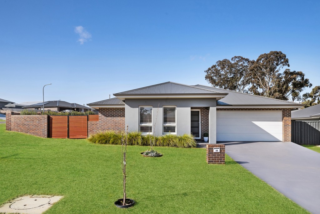 19 Stevenson Way, Orange NSW 2800 - McGrath Central West