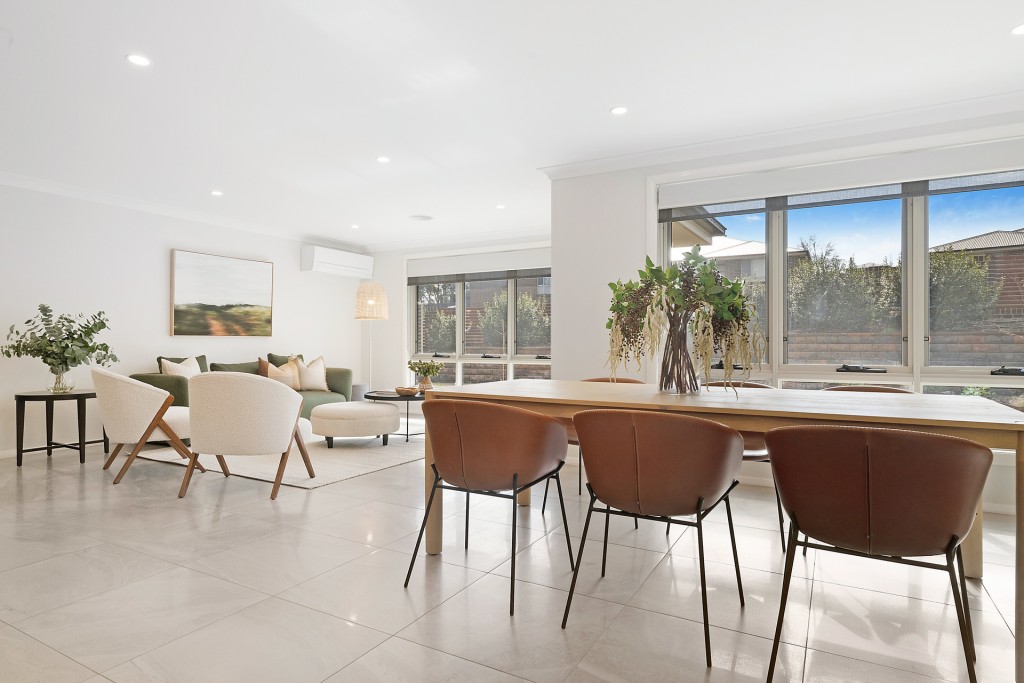 19 Stevenson Way, Orange NSW 2800 - photo 5