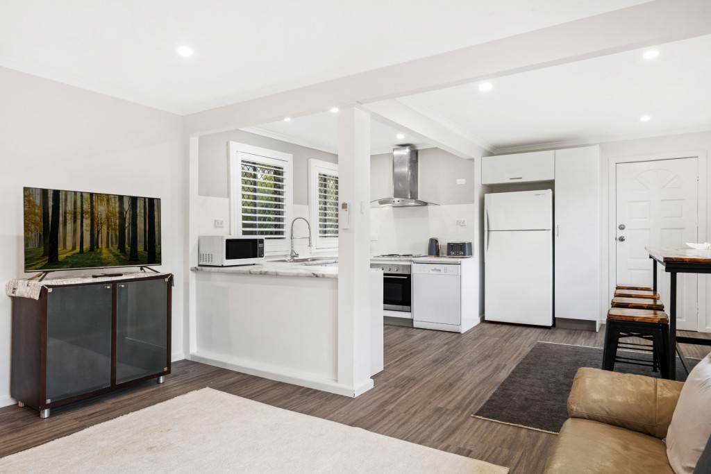 119 Lone Pine Avenue, Orange NSW 2800 - photo 3