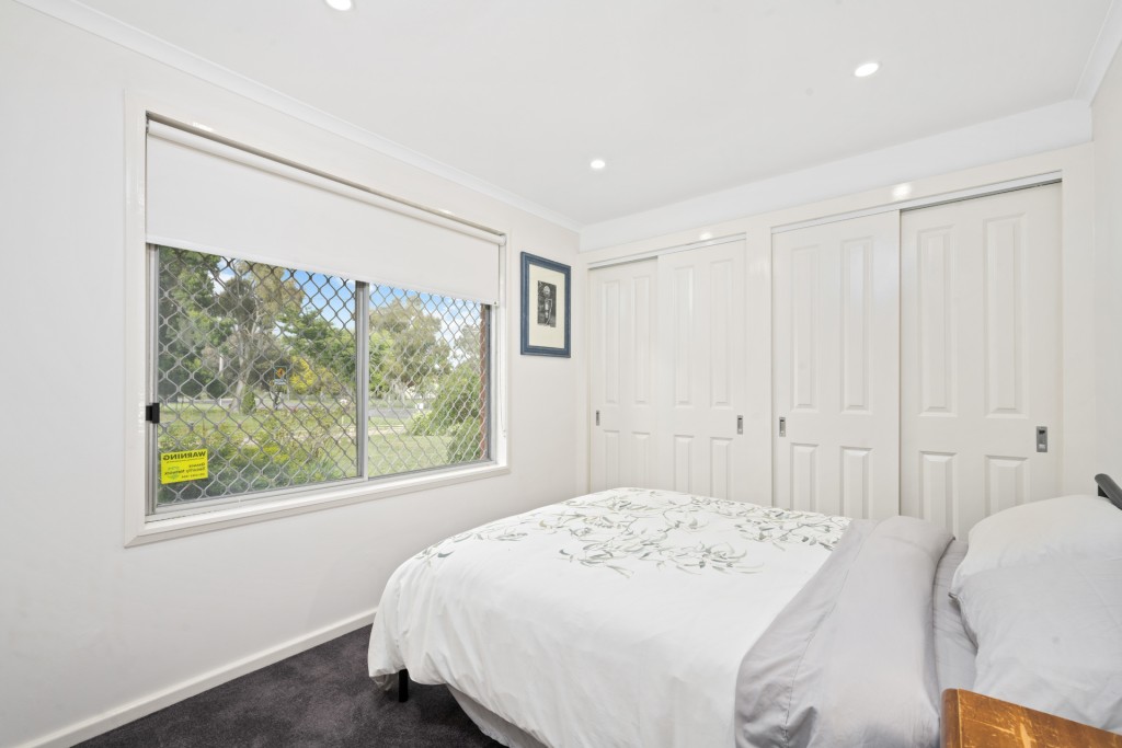 119 Lone Pine Avenue, Orange NSW 2800 - photo 6