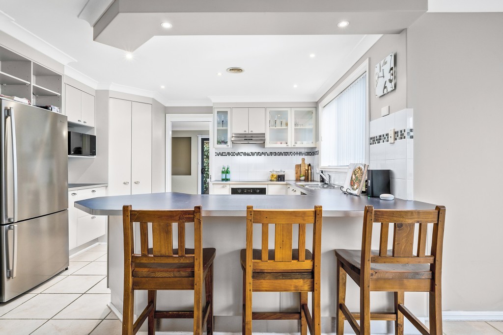 1 Bimble Close, Orange NSW 2800 - photo 2
