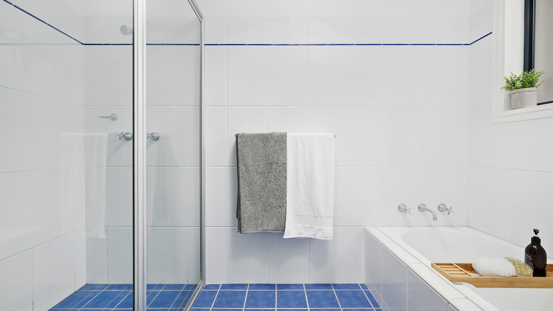1 Bimble Close, Orange NSW 2800 - photo 12