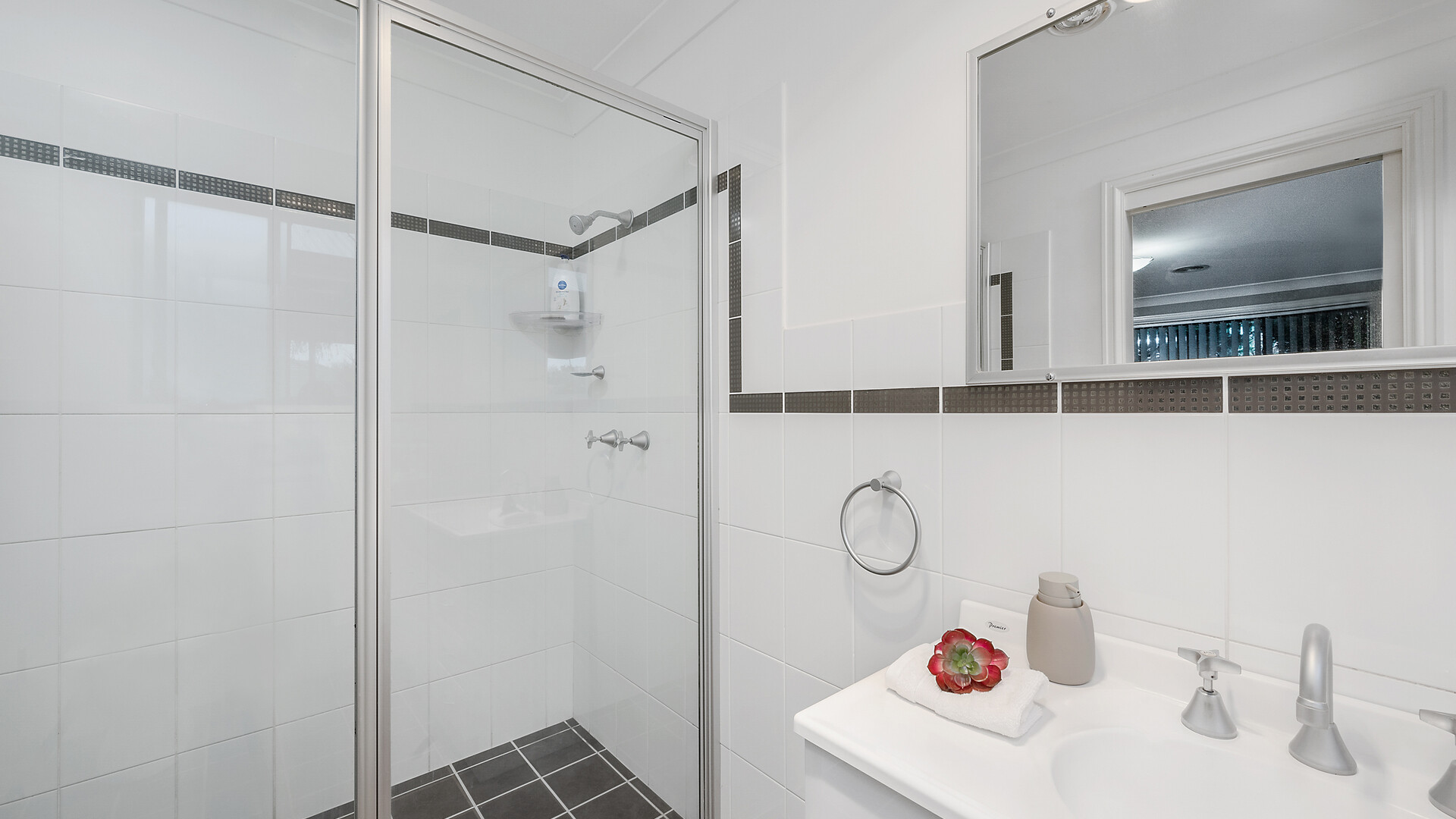 1 Bimble Close, Orange NSW 2800 - photo 14