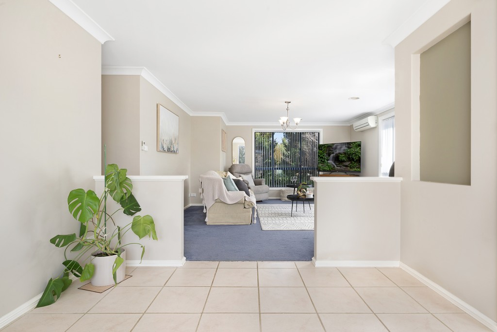 1 Bimble Close, Orange NSW 2800 - photo 4