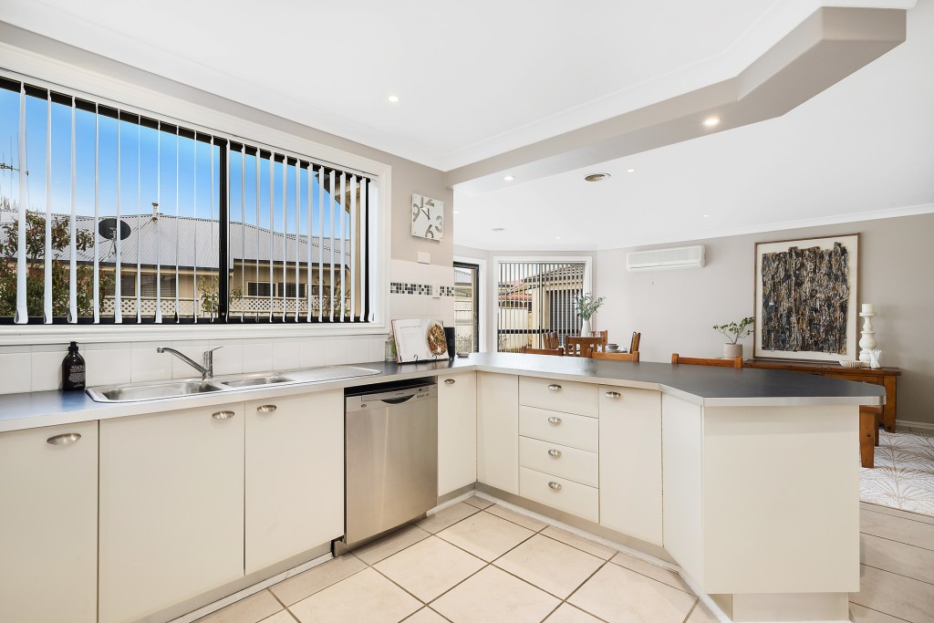 1 Bimble Close, Orange NSW 2800 - photo 7