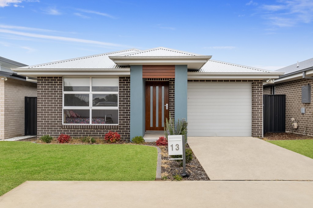 13 Pearl Court, Orange NSW 2800 - photo 2