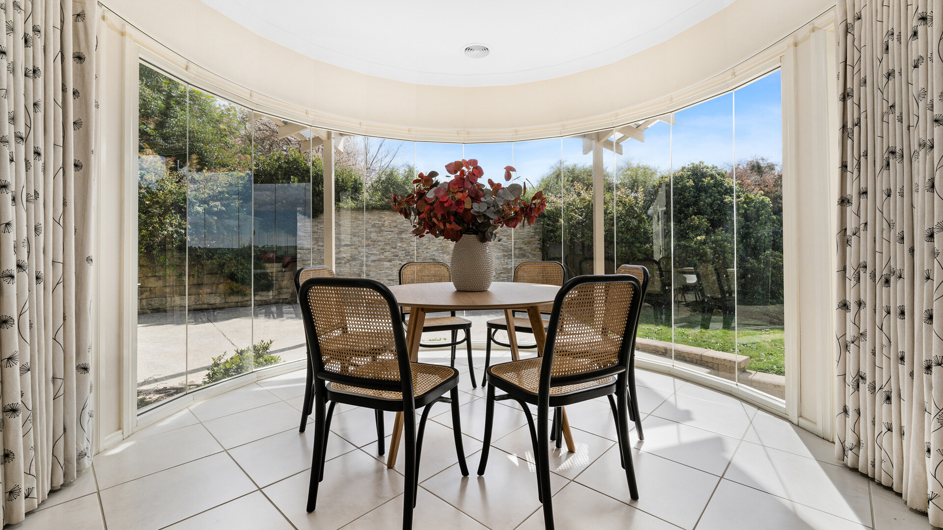 301 Dalton Street, Orange NSW 2800 - photo 2