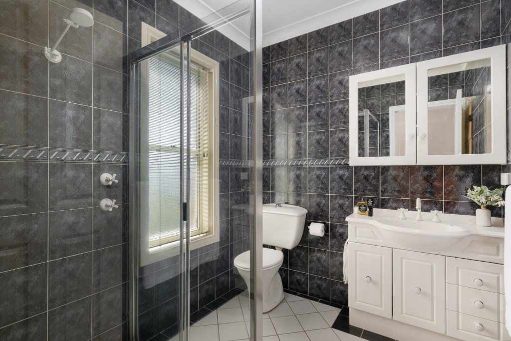 301 Dalton Street, Orange NSW 2800 - photo 11