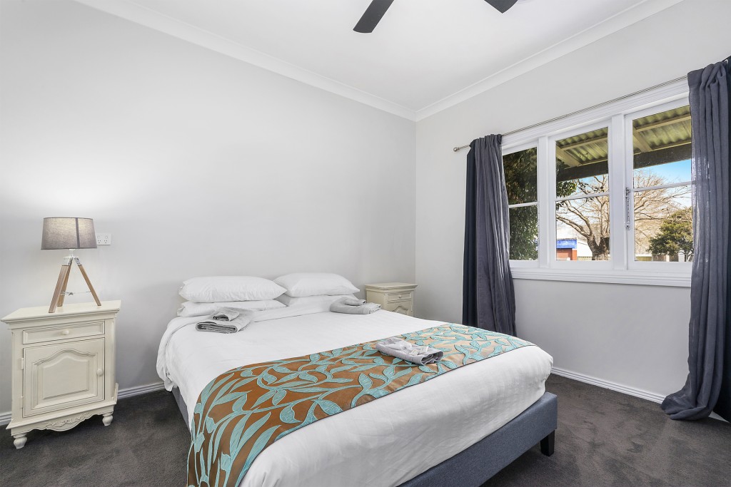 182 McLachlan Street, Orange NSW 2800 - photo 4