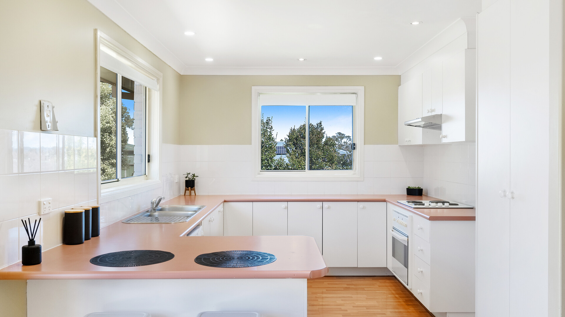 6 Mark Place, Orange NSW 2800 - photo 3