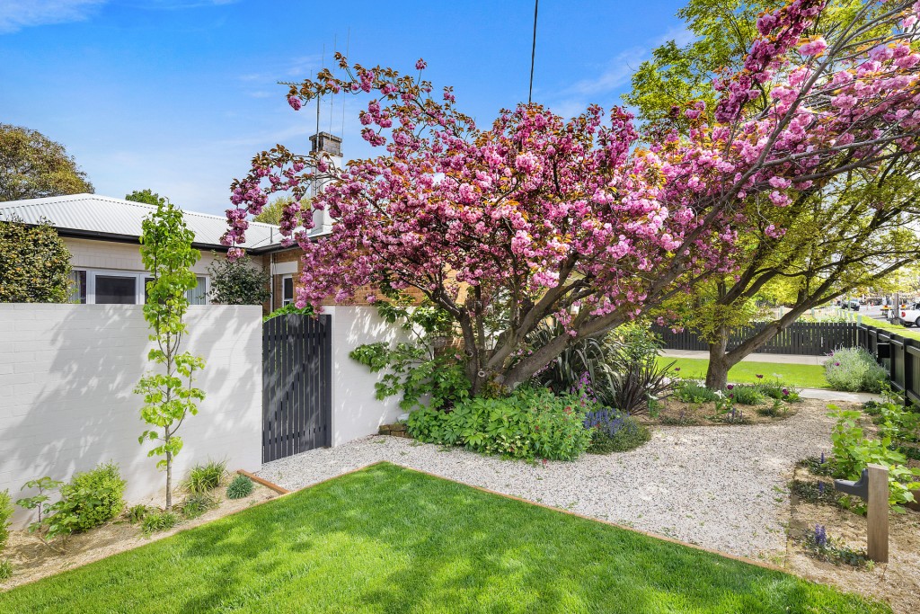 143 Sale Street, Orange NSW 2800 - photo 2