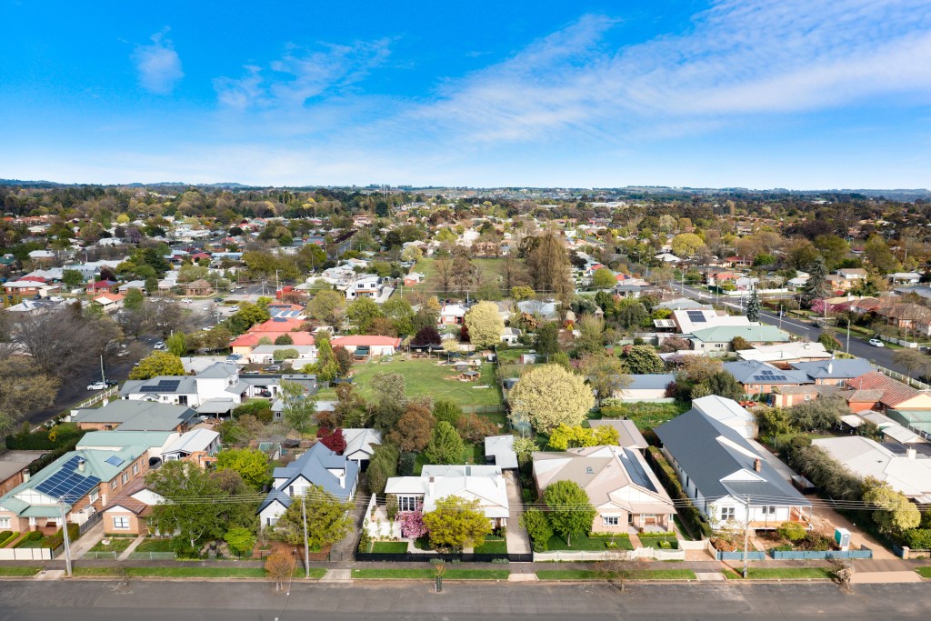 143 Sale Street, Orange NSW 2800 - photo 29
