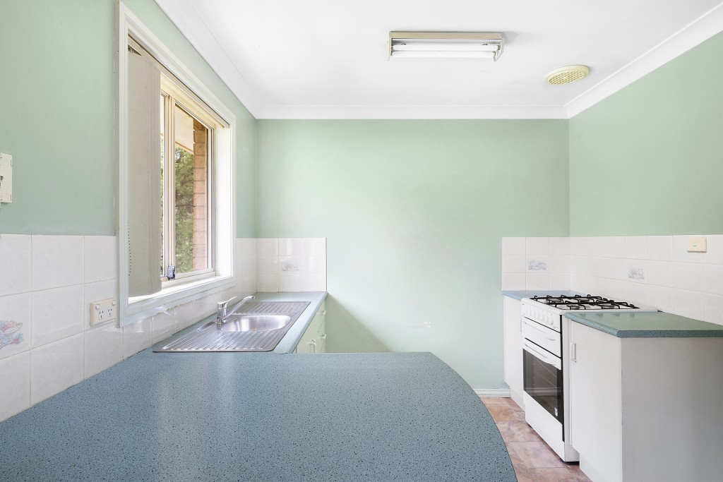 8 Todd Place, Orange NSW 2800 - photo 2