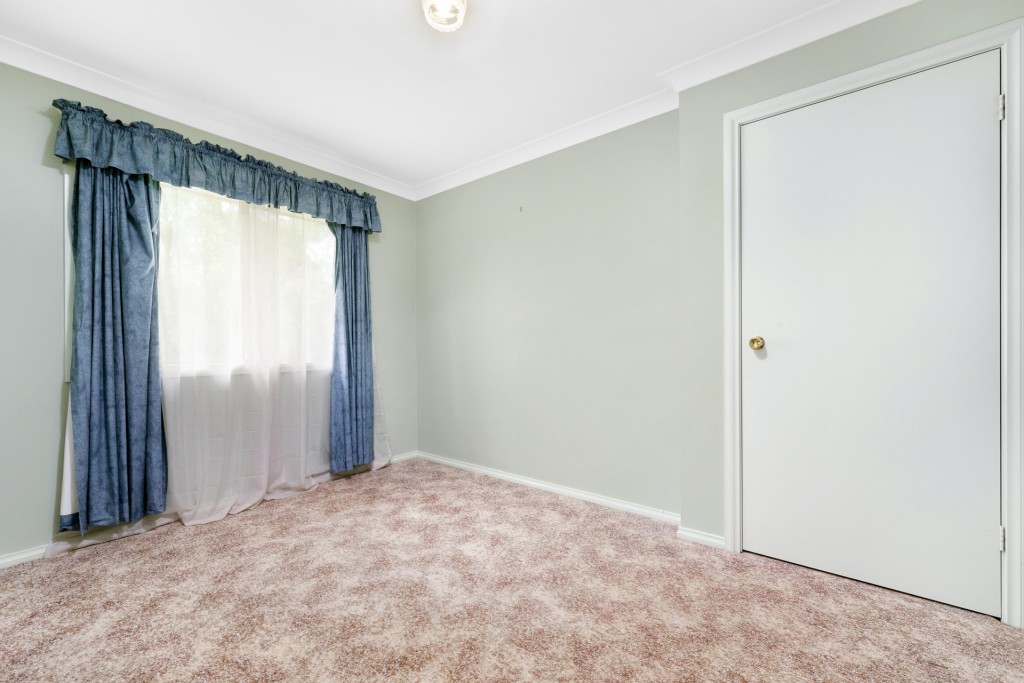 8 Todd Place, Orange NSW 2800 - photo 11