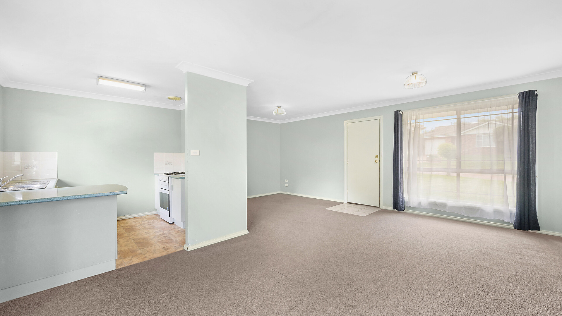 8 Todd Place, Orange NSW 2800 - photo 4