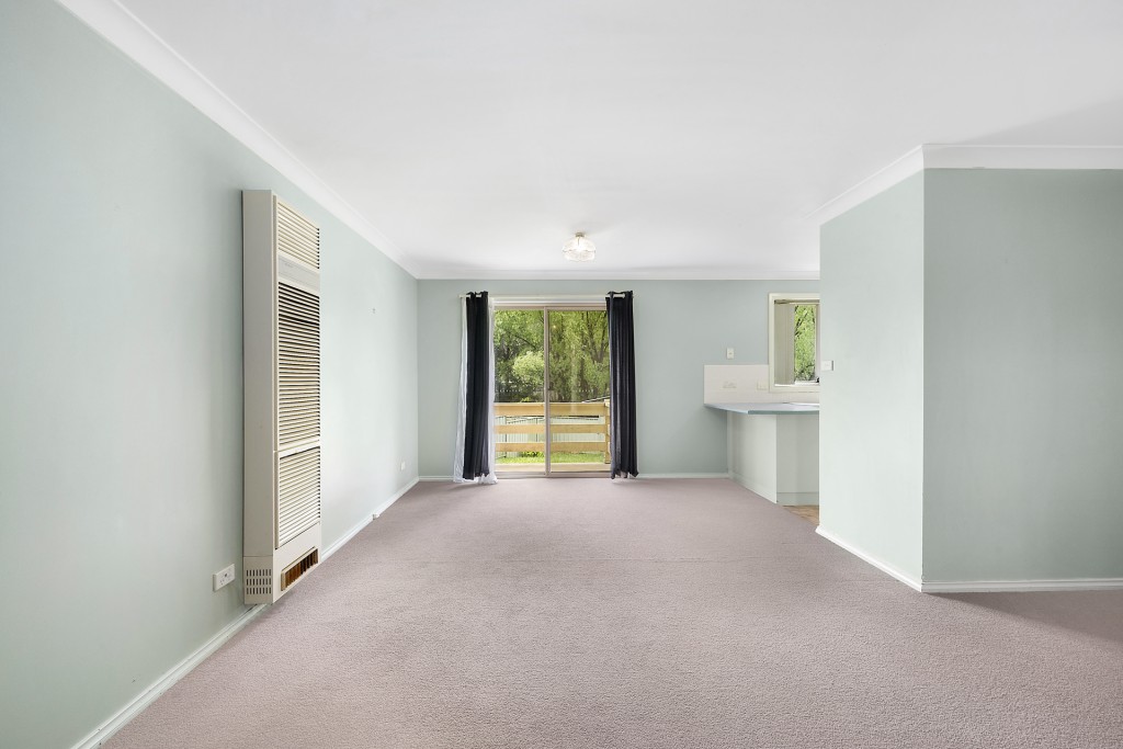8 Todd Place, Orange NSW 2800 - photo 6