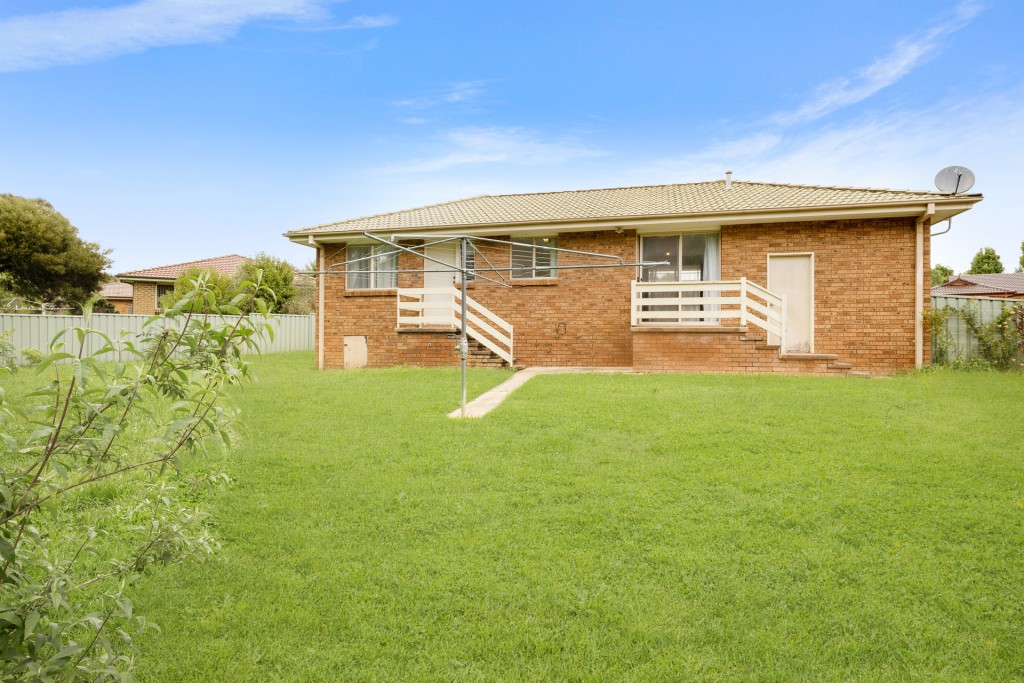 8 Todd Place, Orange NSW 2800 - photo 9