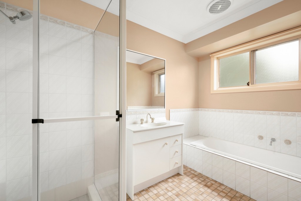 8 Todd Place, Orange NSW 2800 - photo 10