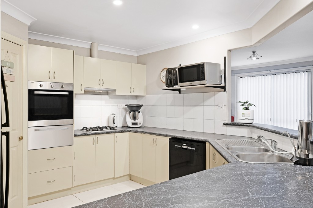 7 Emily Place, Orange NSW 2800 - photo 2