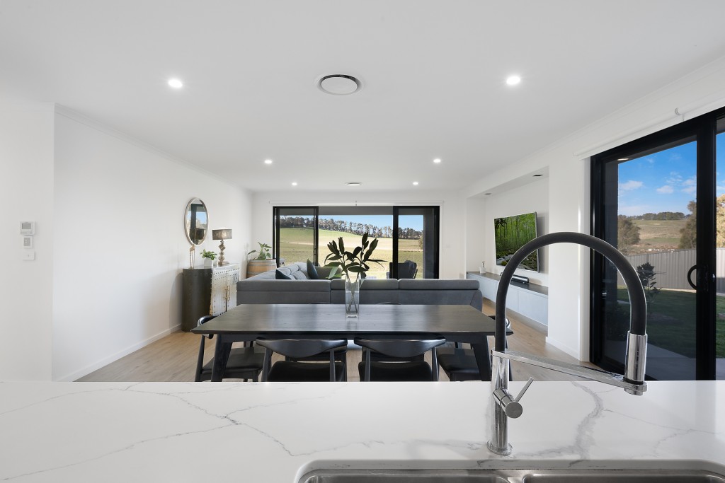 35 Scarborough Street, Orange NSW 2800 - photo 2